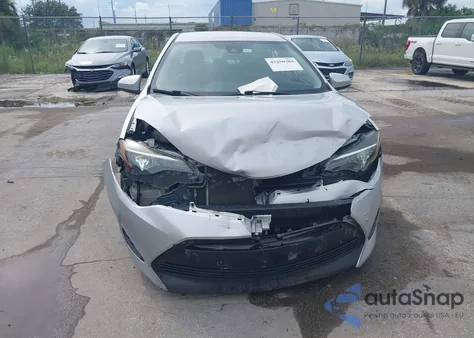 2019 Toyota Corolla Le z USA, uszkodzony, nr VIN 5YFBURHEXKP921202